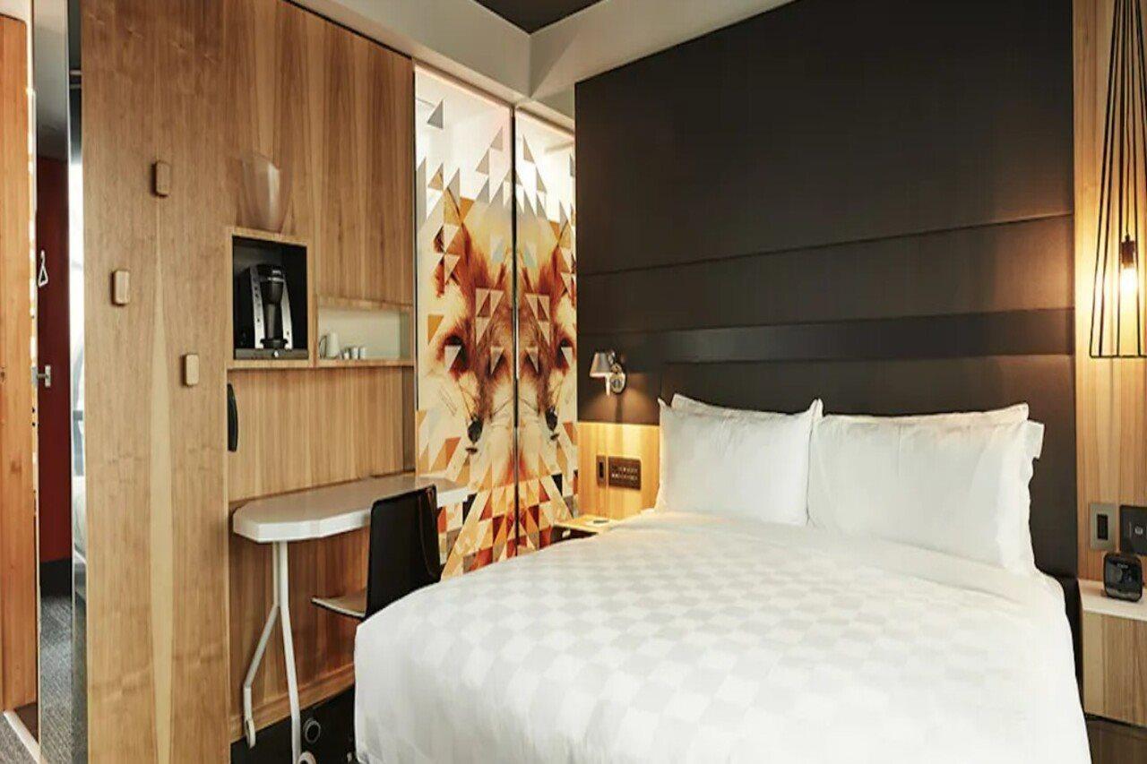 Alt East Village 3*